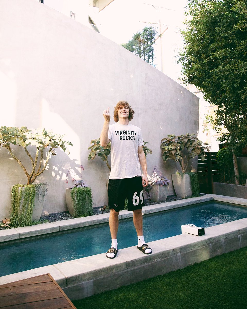 danny duncan on twitter finally bought a house in la love you guys and thanks for always believing in me couldn t have done it without you https t co rmvriwdawc twitter