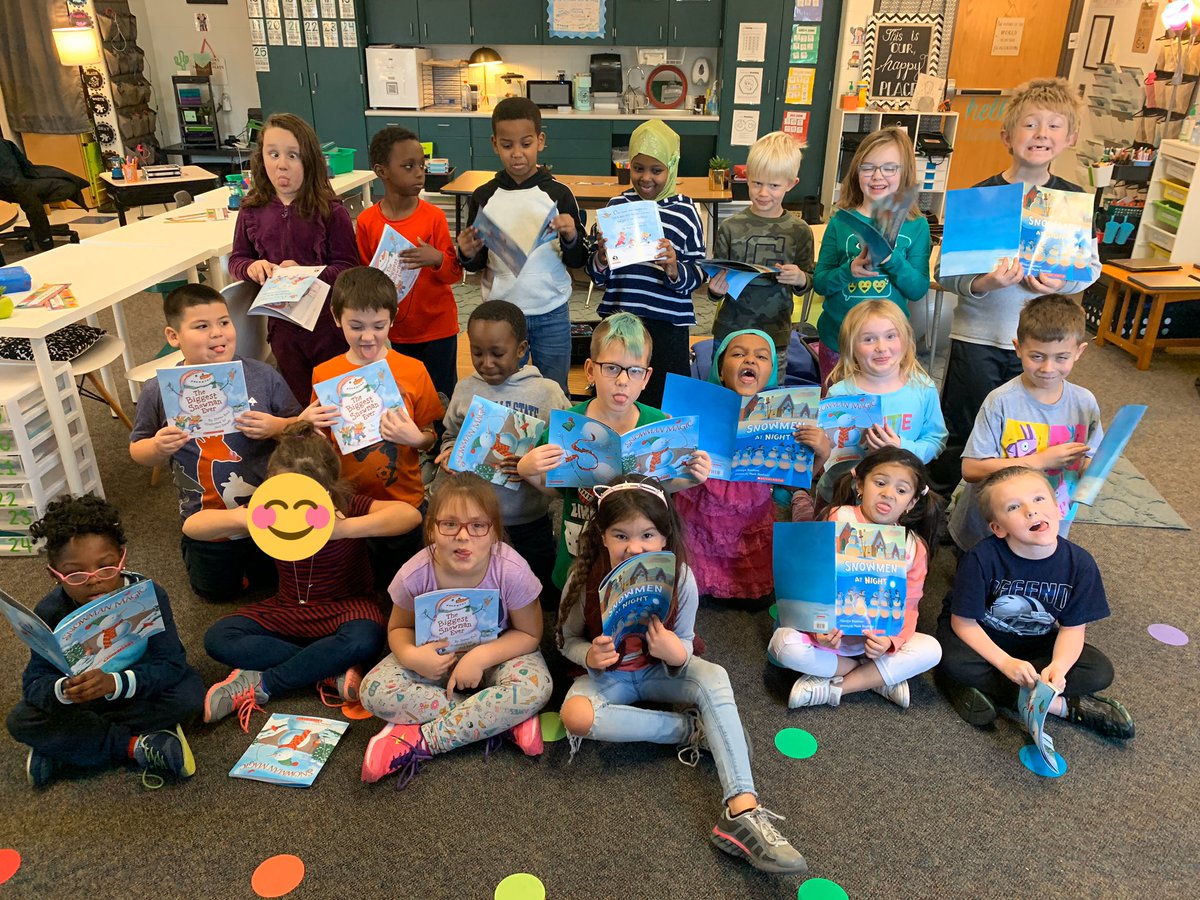HedlundKori's tweet photo. Not that I’m biased or anything..... but I teach the CUTEST and silliest kiddos. 🥰🤩 #novemberbook #egfpride #newheights https://t.co/qFHmy3Pwdx