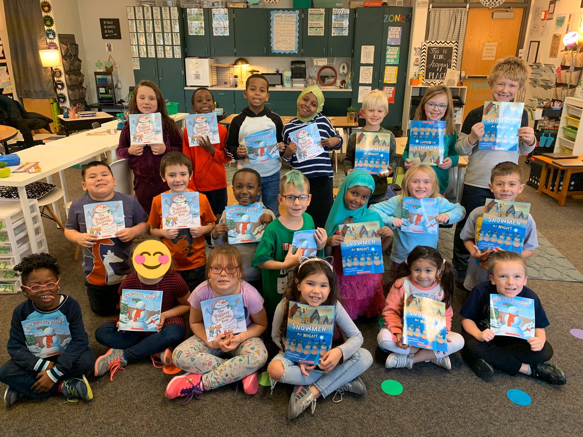 HedlundKori's tweet photo. Not that I’m biased or anything..... but I teach the CUTEST and silliest kiddos. 🥰🤩 #novemberbook #egfpride #newheights https://t.co/qFHmy3Pwdx
