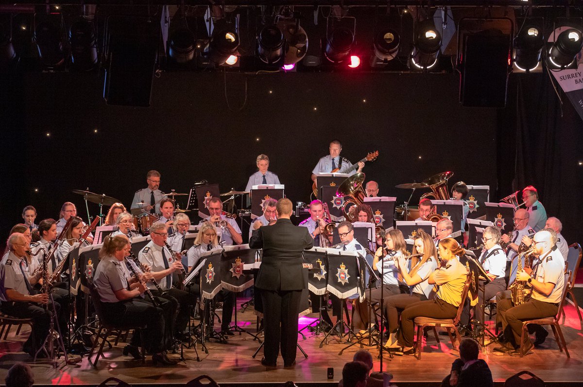GrahamAtterbury's tweet photo. Fantastic concert with the ⁦@PoliceBand1⁩ at Lakeside for the Royal British Legion Poppy Appeal. #WeWillRememberThem https://t.co/OAkhgNqYDV