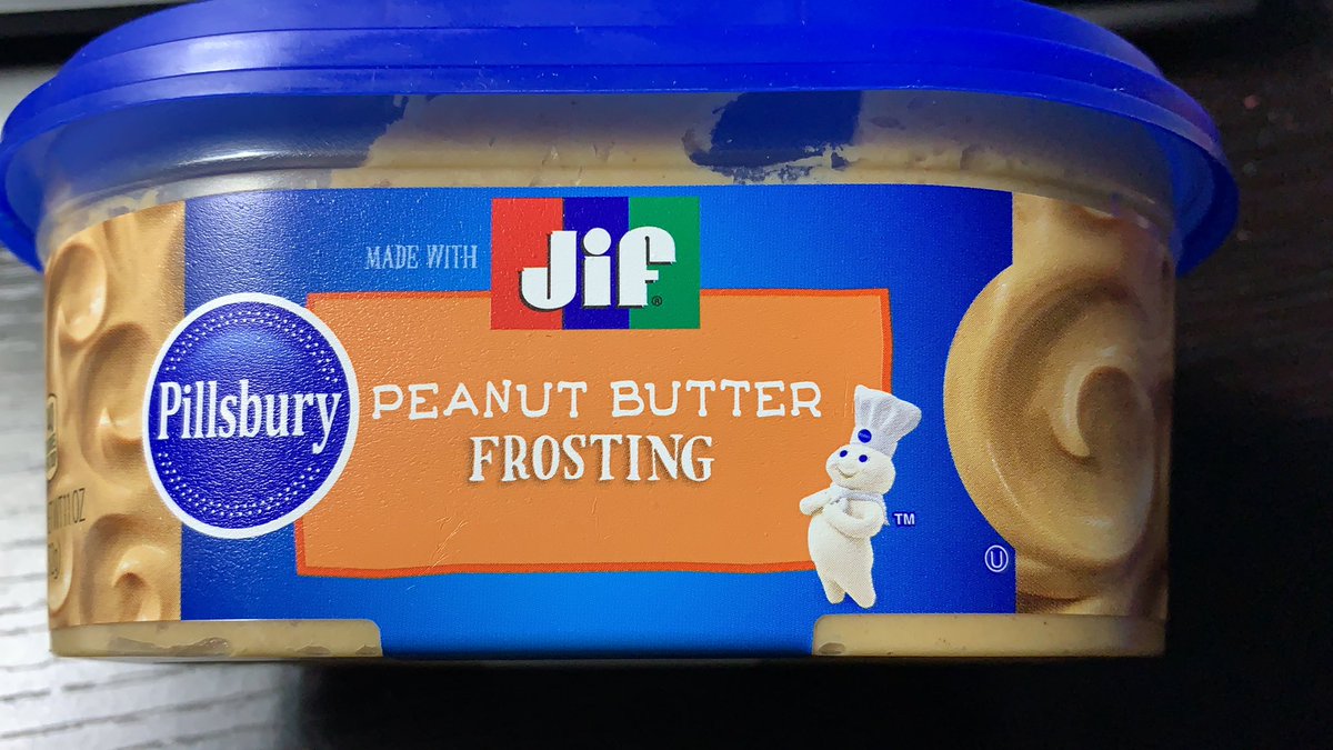 buzzing_bees's tweet image. This stuff is so tasty! It isn’t sweet as a normal frosting and taste heavenly with Oreo cookies! #jif #pbfrosting
