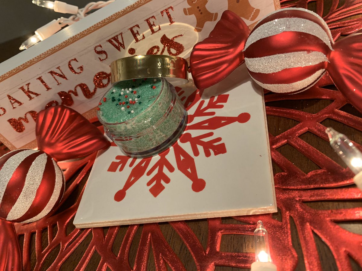 BbScrubs's tweet photo. Welcome to our OFFICIAL Holiday collection launch!

Vanilla Peppermint ❣️
Gingerbread 🤶🏻
Sugar Cookie 🍪 
Pumpkin Pie 🥧 
Vanilla Brown Sugar 🧡
Hot Cocoa Peppermint 🍫
Vanilla Pumpkin Spice 🎃
Candy Cane 🎄
Cinnamon Brown Sugar 🍂
Apple Pie 🍎
Vanilla Winter Wonderland ❄️ https://t.co/H9SBiz8pTl
