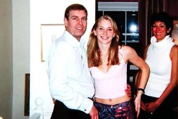 An0nAKn0wledge's tweet photo. "I don't go to clubs or dance, I was at home. Which I remember precisely. And I don't sweat." You appear to be sweating profusely! #PrinceAndrewbbc #EpsteinAndrew #Epstein #OpDeathEaters #Anonymous #OpPedoHunt #OpPedo https://t.co/fGJPiJfRLr