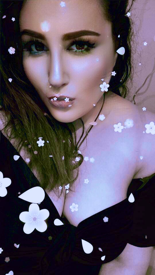 QueenMLondon's tweet photo. Why the fuck are you not sending me triple digits, over and over again?

LOOK AT ME.

I’m a brat and I want what I want, when I want and YOU fund my life, boy, I squander your cash for FUN &amp; this turns you on more than ANYTHING. 

Tribute info in bio. 

#findom #mistress #femdom https://t.co/cQNofa2Fb6