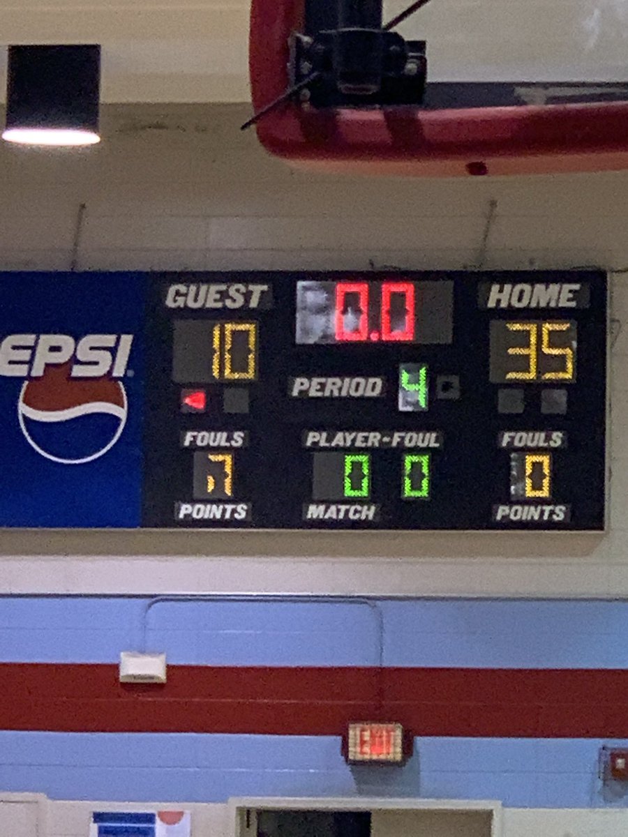 DAFitzHCMS's tweet photo. Great Win, Lady Pats! #TotalDomination #HillcrestMSPats https://t.co/O0lfrrpoRF