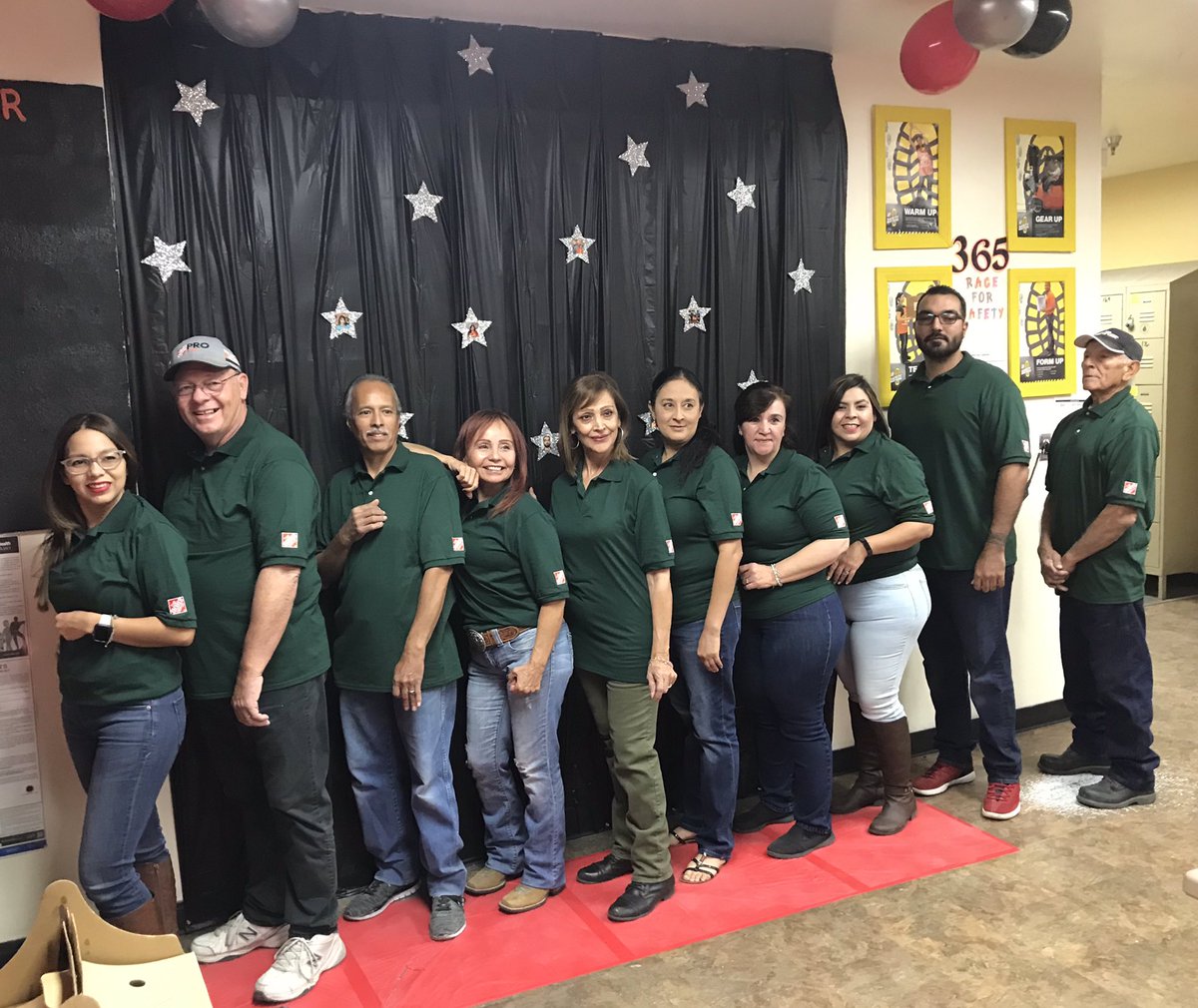 MartinTLopez1's tweet photo. This month we celebrate 10 associates, they’ve been working at 8488 Nogales AZ since the store opened in November 2004. Happy 15th anniversary!!!  Ramon, Nora, Alejandra, Mike, Lourdes, Maria, Blanca, Susy, Manny &amp; Antonio. #D60StrongAndProud https://t.co/f9XSYigSHP