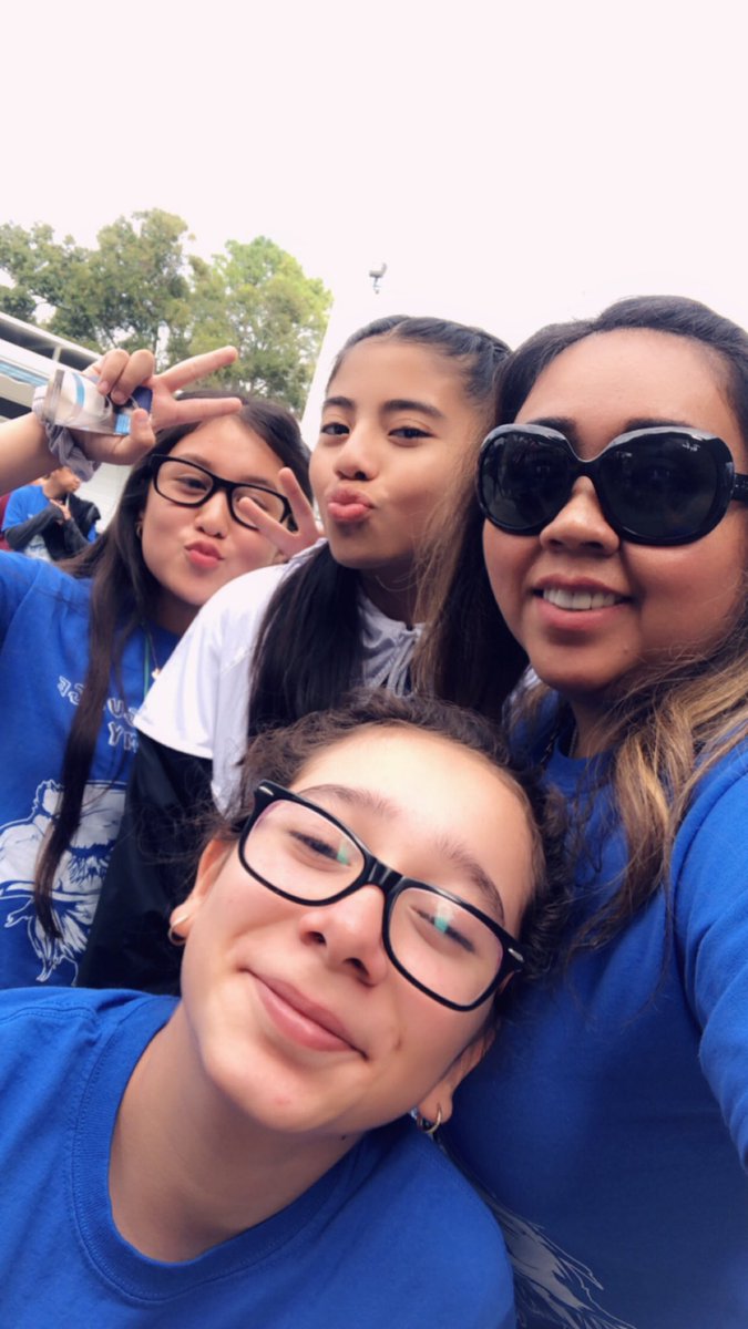 Grateful for my students because they always manage to put a smile on my face ☺️ <a href="/burbank_ms/">HISD-Burbank MS</a> #BurbankisGrateful