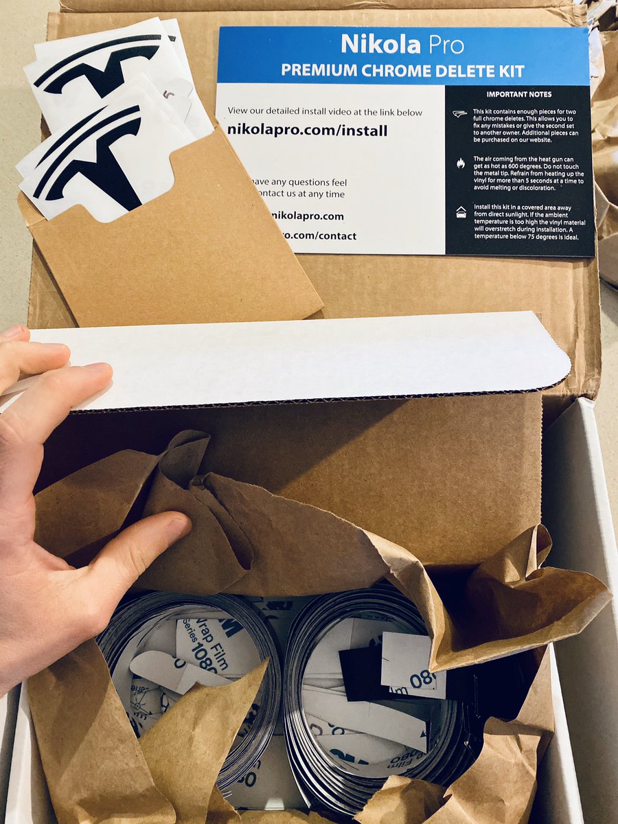 MelbTeslaMatt's tweet photo. The mods continue! #Model3Au #model3mods #chromedelete @thenikolapro
Starting my chrome delete kit today
So far so good ππ» https://t.co/k07xaxUKan