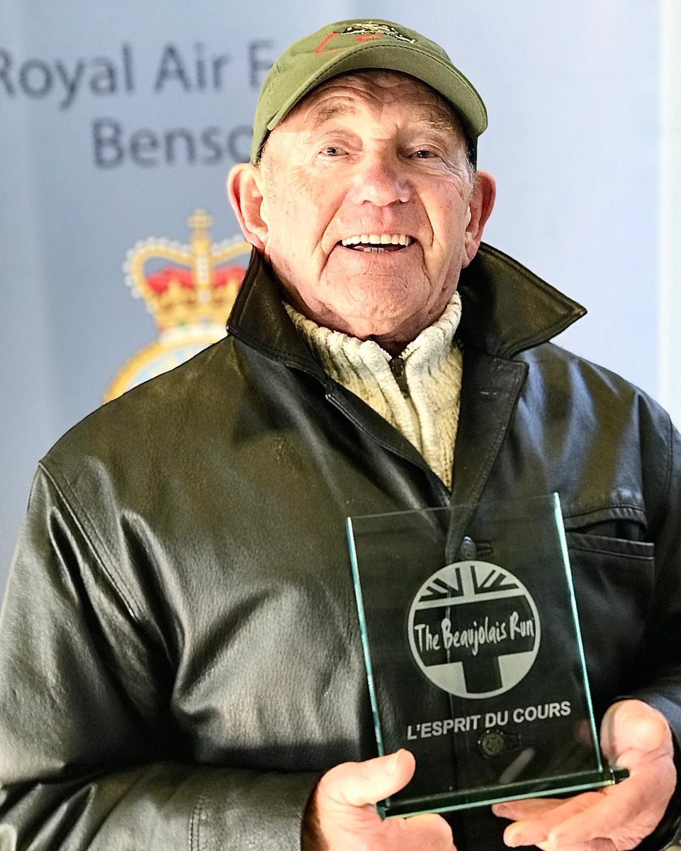 Tony Foulds win our ‘Spirit of the ‘Run’ award in our 49th year. For his dedication to #miamigo <a href="/RAFBenson/">RAF Benson</a> home to the Spitfires that took the photos for #dday and after #thedambusters raid. #operationchastise #hero #tonyfouldsformbe <a href="/mrdanwalker/">Dan Walker</a> <a href="/BBCBreakfast/">BBC Breakfast</a> 
<a href="/RAFBF/">RAF Benevolent Fund</a>
