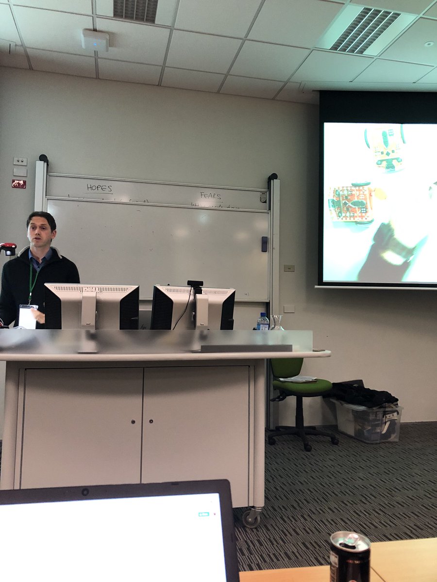 Low floor, high ceiling, lots of learning can be done with Vex and Edison robotics. Certainly looks good for engagement. #CS4HS_VUW