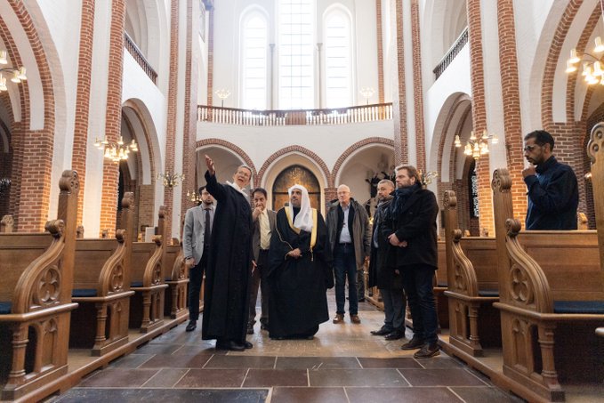 MWLOrg_en's tweet photo. HE Dr. #MohammadAlissa brought #MWL's message on the importance of tolerance & moderation to Denmark last week, spreading awareness how the #CharterofMakkah embodies these principles. #MWLinDenmark https://t.co/IIoYYIE1w3