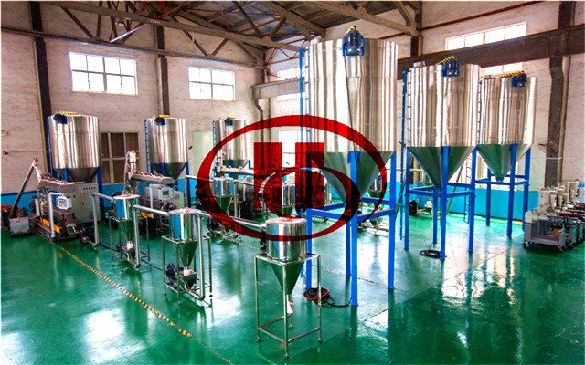 tongsanmachine's tweet image. Wood Plastic Composite WPC machine
1,capacity: 1500kgs daily
2,cost: 150,000-200,000 USD
3,material cost: around 0.5USD/kgs #woodPlasticMachine #plasticLumberMachine #wpcExtrusionMachine #wpcMachine #woodPlasticComposite