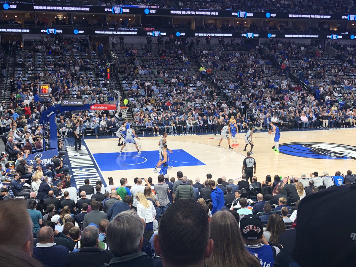 TimCiesco's tweet photo. Let’s go Mavs!! #MFFL #SAvsDAL https://t.co/6JIZuREpor