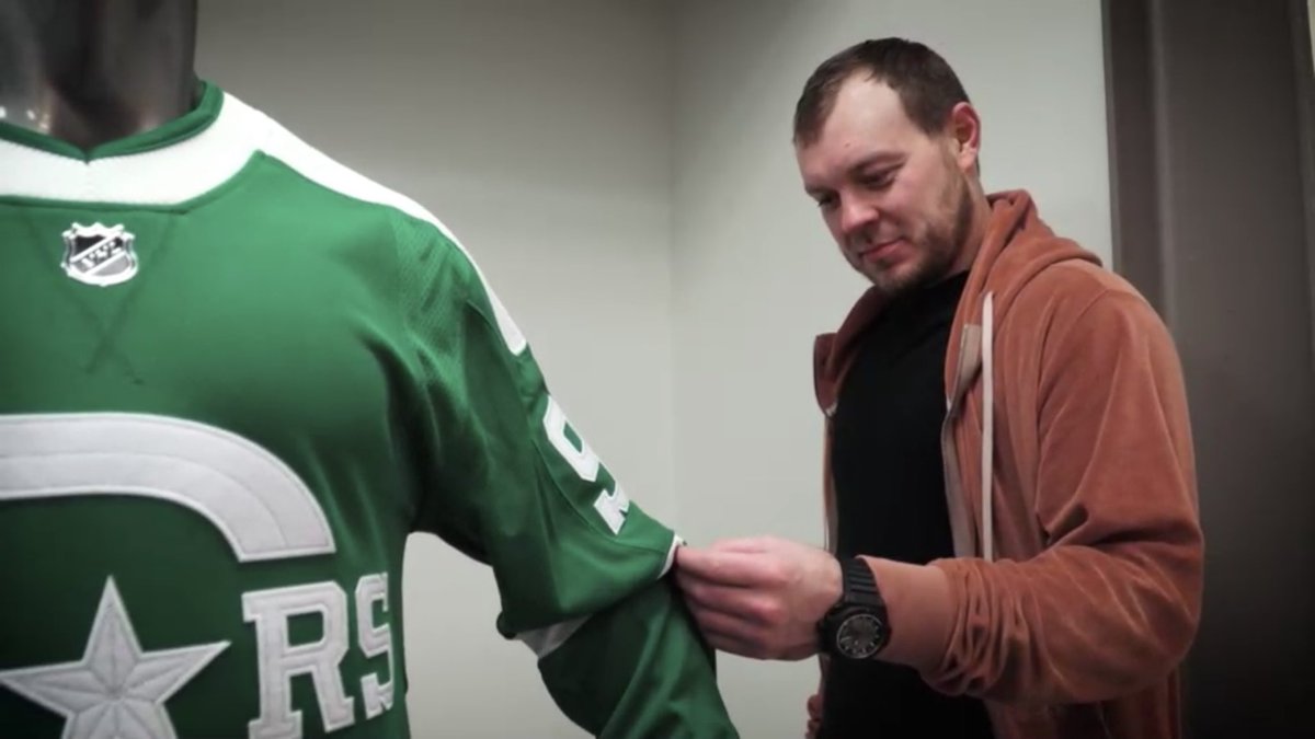 Khudobin enjoys watching hockey, part 1 of many this season