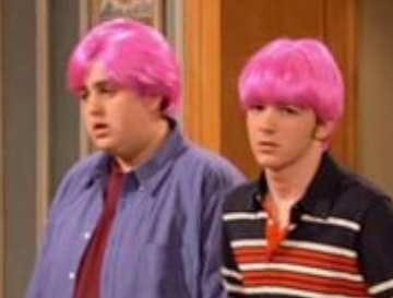 Minjaaa6's tweet photo. @DrakeBell Las gringas viendo el desmadre de @DrakeBell https://t.co/RCf98ncUxe