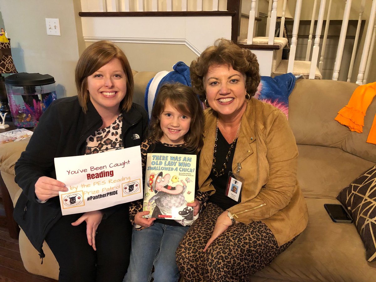 Pelion Elementary Reading Patrol!
<a href="/PrincipalPoole1/">Debbie Poole</a> <a href="/deyo_stephen/">Stephen Deyo</a> <a href="/TeachGrowBloom/">Casey Davis</a> #LexingtonOne