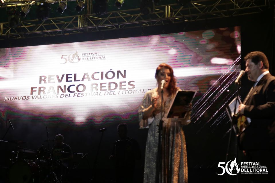 Fest_Litoral's tweet photo. Premio Revelación 2019 del Festival Nacional de la Música del Litoral Franco Redes de Paraguay.

#yovoyalos50
#todossomoslitoral
#todossomosfestival https://t.co/PztBpWkXBB