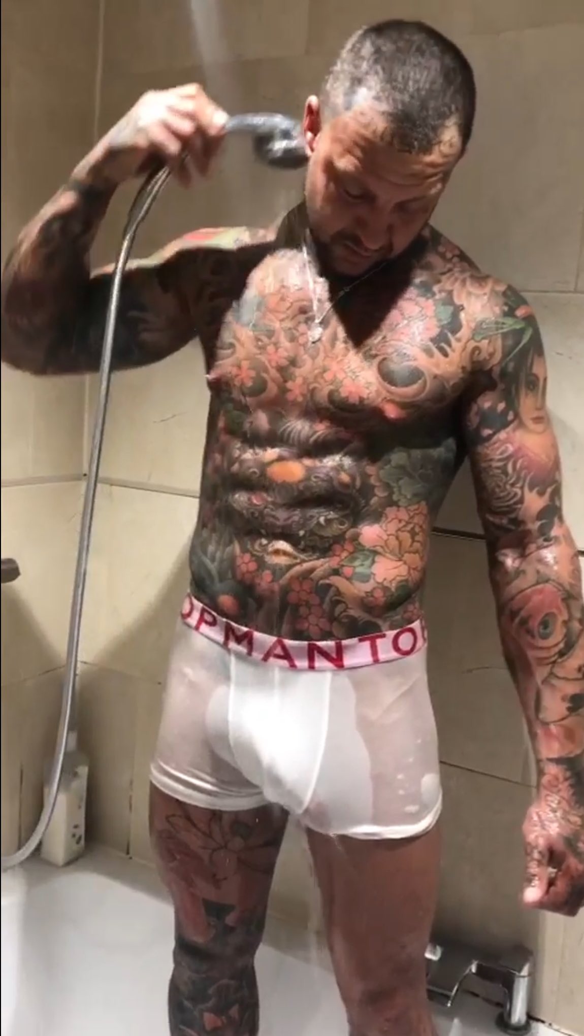 2 pic. Have you caught @jimkingston131 ‘s onlyfans yet?! Hot stuff...and it’s uh...pretty big...onlyfans