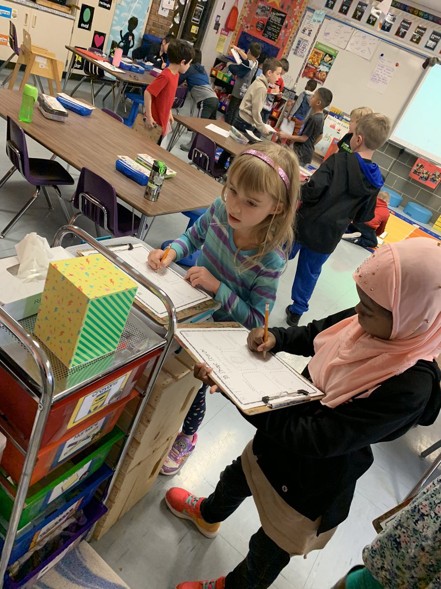 BethOdegard's tweet photo. 3D shape hunt!!! They found a rectangular prism!! #One92 #STpride https://t.co/0Ckvf8OOX3
