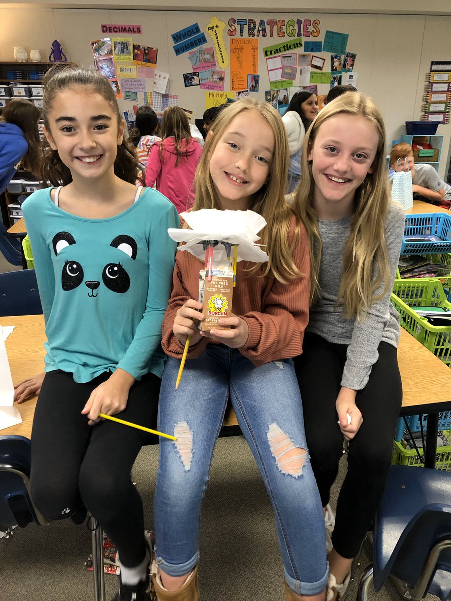 5th graders at WCE completed the Egg Drop Challenge to Launch Exploravision. They did a fantastic job working as teams and making some great containers with limited materials.  #HumbleISD_WCE #WCErocksPBL