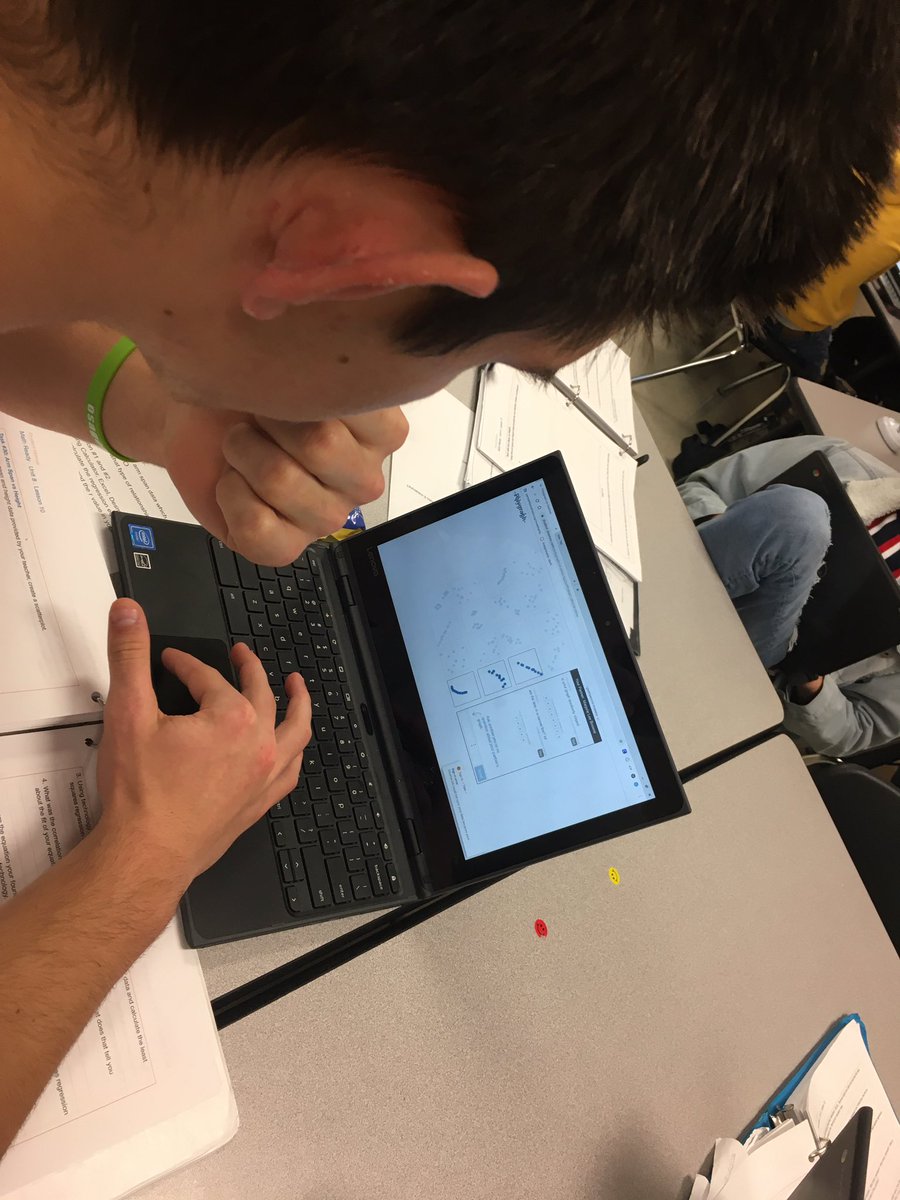 Shmoehle's tweet photo. #MathReady Ss engage in a Scatterplots Polygraph activity using @Desmos. #technologyintegration #academicvocabulary is important https://t.co/b6m8WzAe30