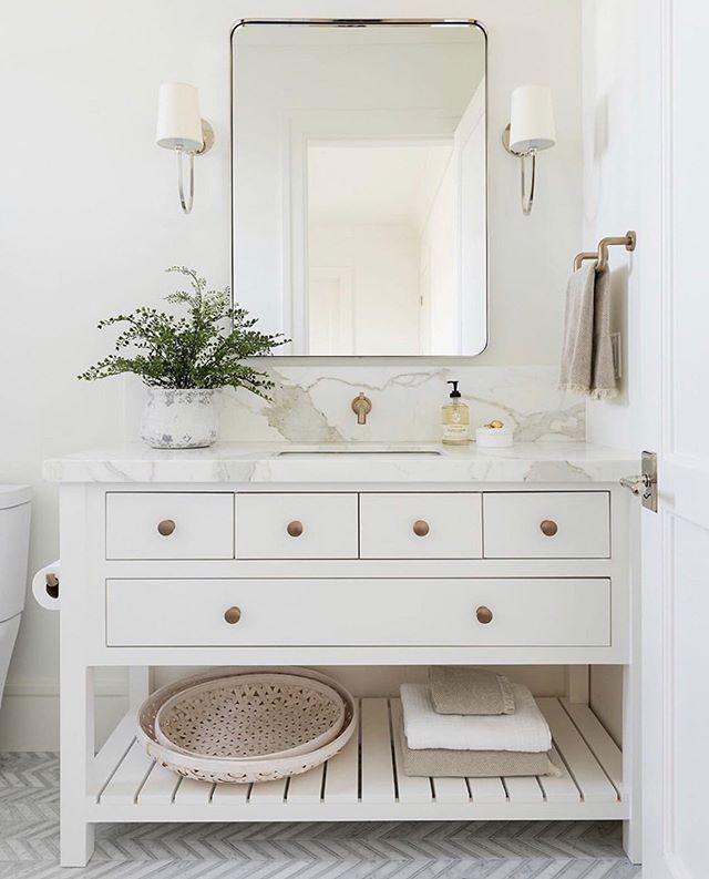 Standard_SPS's tweet photo. What a beautiful vanity and faucet shared by @studiomcgee. Looking for ways to spruce up your bathroom? Come into a Standard Plumbing Showroom near you to see our wide array of faucet, sinks, and much more! #getitatstandard

📸 https://t.co/f7XzxuyL5f via https://t.co/sN3Xtjx2Wg https://t.co/FnIOSvc8aD