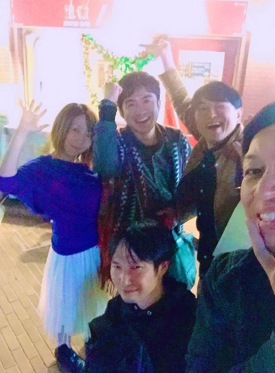 やまさきトン兄とおる だいぶ遅くなったけどw先日なんとかみんなのスケジュールを合わせることができ イナズマイレブン 砂木沼治の声優ドリルスマッシャー疋田のお誕生日を 緑川リュウジの声優小平ユーキ 南雲晴矢の声優フルシマン 土門飛鳥の声優