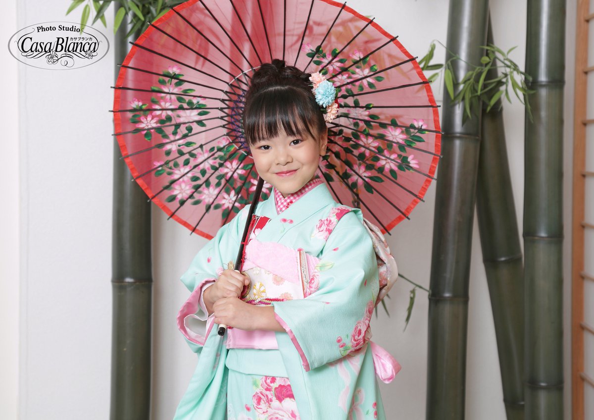 写真館カサブランカ 新百合ヶ丘店 赤い傘を持った7才ちゃん 妹ちゃんと一緒にドレスにお着替え T Co M9p7b0dhwk 写真館カサブランカ 写真スタジオ フォトスタジオ 七五三 麻生区 新百合ヶ丘 百合ヶ丘 町田 たまプラーザ あざみ野