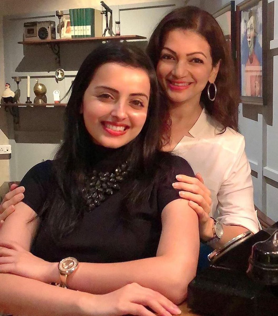 Yashvi99993592's tweet photo. Lovely pics 
#ShrenuParikh #EkBhramSarvagunSampanna https://t.co/ZbwkgOO64R