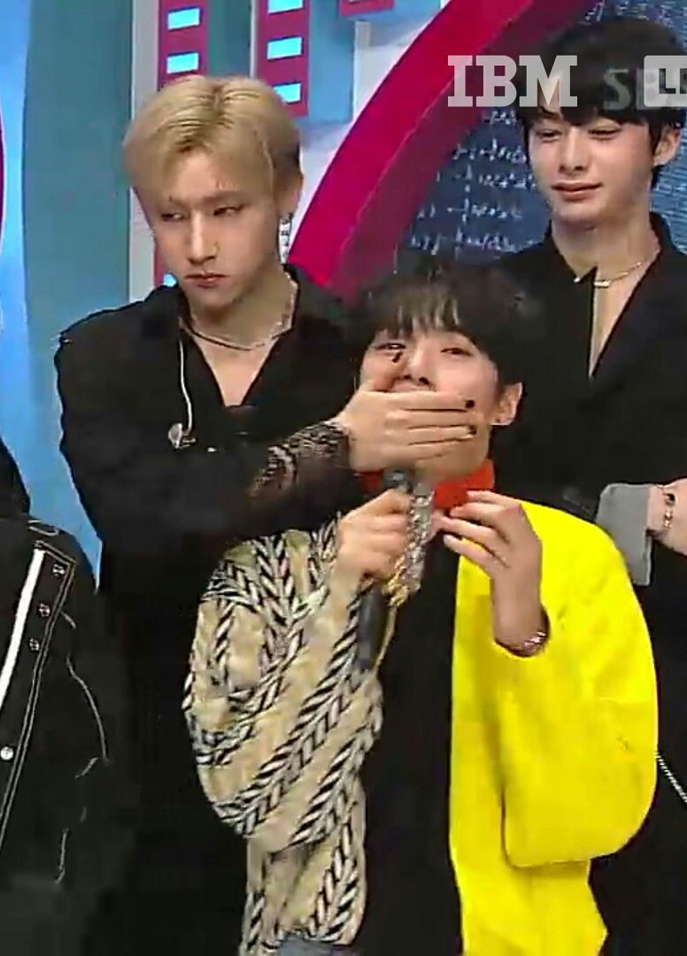 shownaise's tweet image. My daily #MAMAVOTE for #monstax goes to this no context tweet. If you see this, you are required to RT to contribute to your daily vote, and reply this tweet with no context MX and hashtags 🤪🤭