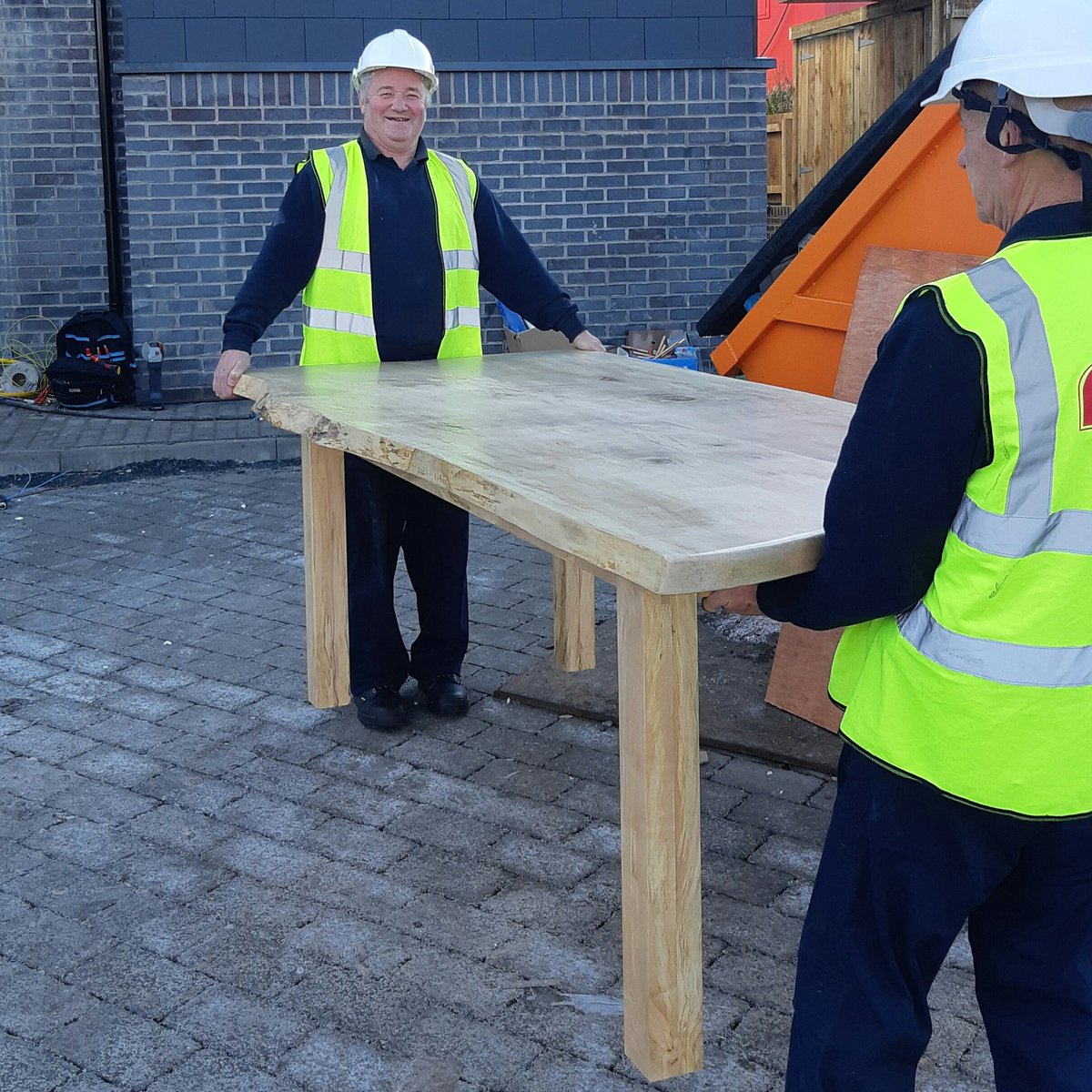 Early start this morning getting ready for day 2 of fit out @Edinburgh_CC Oxgangs YPC home for Care Experienced Children & Young People #interiordesign #rewardingjob beautiful  @GCP_Edinburgh sycamore timber dining table is going to take pride of place!