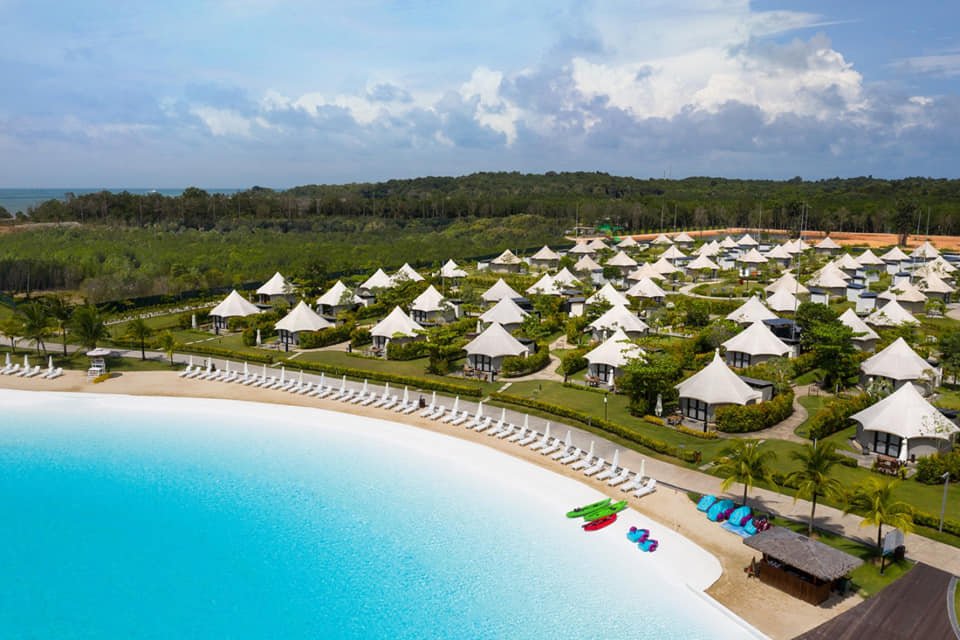 mattravelmy's tweet photo. Tahukah anda, ini bukan swimming pool dekat San Alfonso del Mar resort, Chile (swimming pool terbesar dindunia) ya, tetapi ini di Treasure Bay Bintan, Kepulauan Riau, Indonesia. 🇮🇩 https://t.co/Dt9GU8nzaD