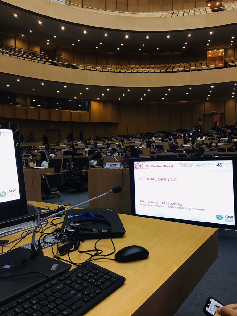 AmyFallon5's tweet photo. And we’re off #SheTrades #Global2019 it’s going to be a fantastic day! https://t.co/0VR47iWFWb