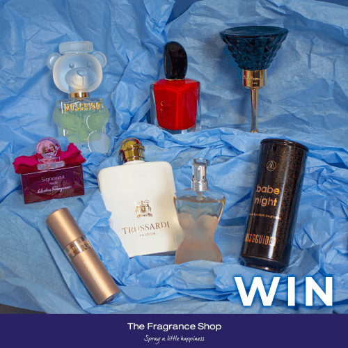 FragranceShopUK's tweet photo. To celebrate the success of our Winter Wonderland event we're giving one of our lucky followers a chance to win their very own goodie bag 💙 
All you need to do is:
❄ Re-tweet &amp; tag the people you would share your prize with 
❄ Make sure you're following @fragranceshopuk https://t.co/Bacq3Qhkk4
