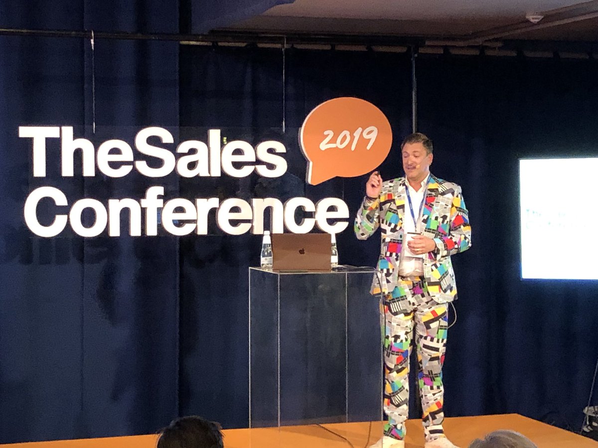 GetAccept tweet media