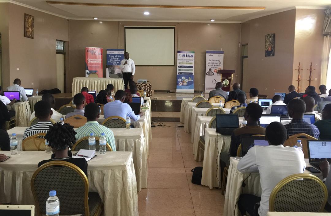 Rwanda Information Society Authority tweet media