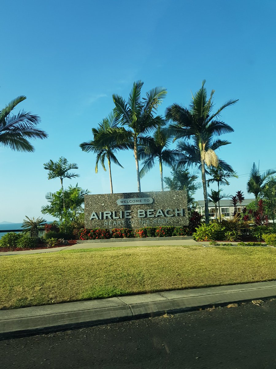 Hi from Australia! 🇦🇺🦘🐨🌅 Didn't know that I would meet <a href="/DinkoEror/">Dinko Eror</a> on the other side of the world. 😉