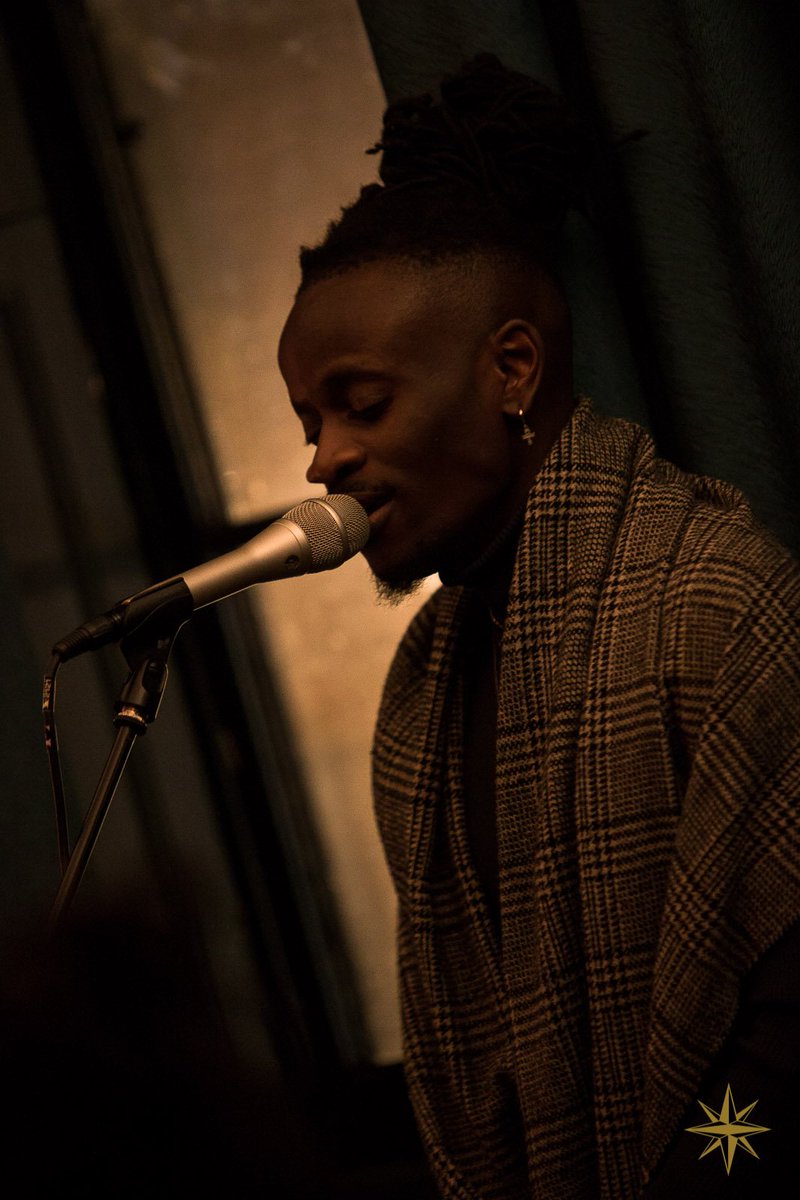 GoldenSlippers7's tweet photo. What a beautiful evening of heart-felt, deeply soulful music last night. Thanks so much @kwaye and @thisisloryn. You both held the room in the palm of your hands. https://t.co/tvsnoATJNM