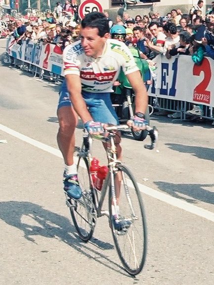 Happy birthday to Stephen Roche! The Dubliner won the Tour de France in 1987. 