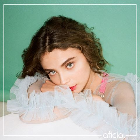 ValentinAficia's tweet image. #INTERVIEW Aujourd'hui, on a RDV avec la talentueuse @maellemusic qui nous parle de son album au côté de #Calogero. 
En attendant, découvrez sa playlist EXCLUSIVE avec @Pommeofficial #TenSharp #Elia #JuliaJacklin #Syntax  #LEON et #MichelBerger

aficia.info/playlists/mael…