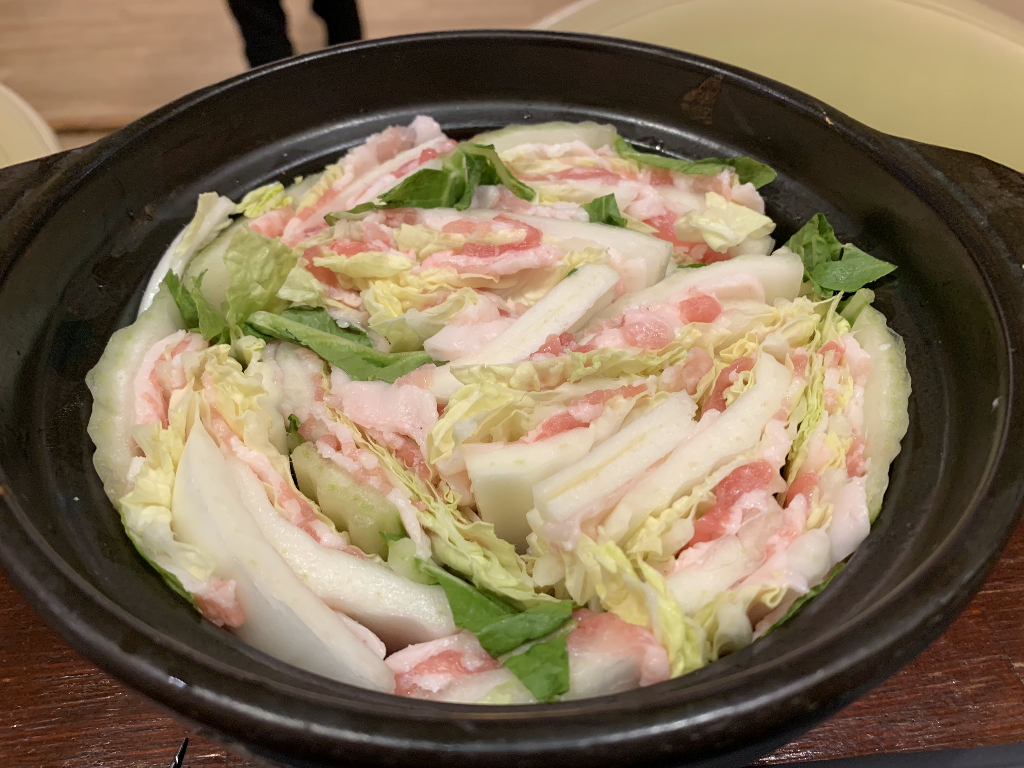 Dolly 灰田裕一郎 今日は無性にこれが食べたくて これというよりカラダがポン酢を欲している 豚バラ白菜 ミルフィーユ鍋 T Co Lxqmasb1uf Twitter