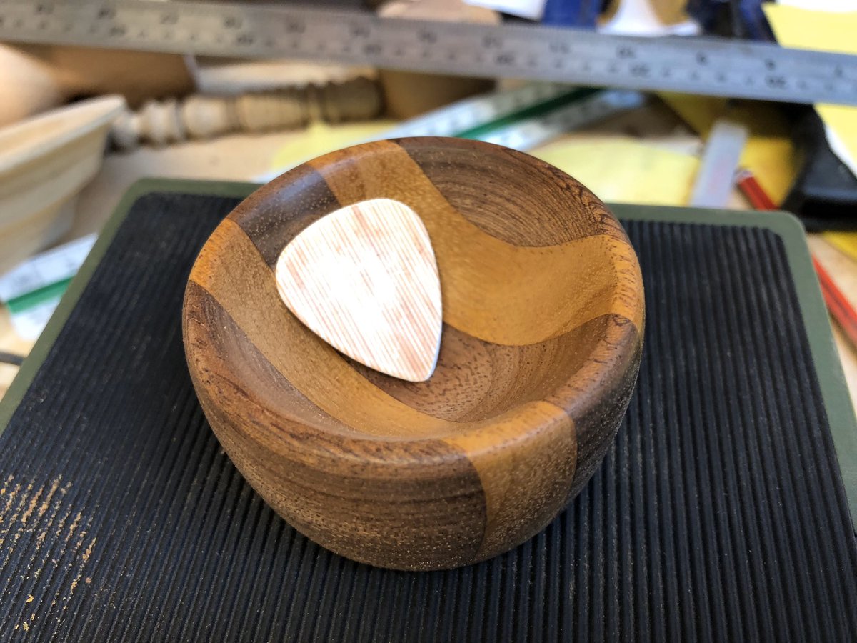 jblairreid's tweet photo. Having a play with the little proxxon lathe this morning and thought I’d try and bring some festive cheer to 1 lucky person by giving this pick pot away... (other uses maybe acceptable) - like and share this post and I’ll pick a random winner on Sunday... UK only i’m afraid 👍 https://t.co/KPLExuo1Pm