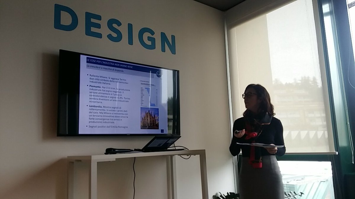 Perché le #fabbriche fanno bene all'Italia? Risponde .<a href="/RacheleSessa/">Rachele Sessa</a> durante il #simposiobf19 in .<a href="/T3_Basilicata/">T3 Basilicata</a>