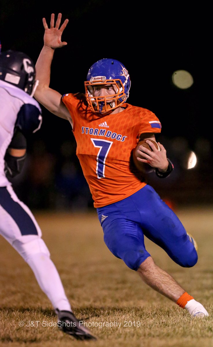 epicteamcamps's tweet photo. OHP Stormdogs vs Cross County Cougars #ClassD1 #Playoffs #eightman #epicfootballcamps @StormDogsFB @HPCSTORM @hpccoachwood 
On to Lincoln Stormdogs! #Pumped 
🏈📸 by Jeromy Vauble @Jtsideshots 
⭐⭐⭐⭐⭐⭐⭐⭐⭐⭐⭐⭐⭐⭐ https://t.co/E0E1bz71YW