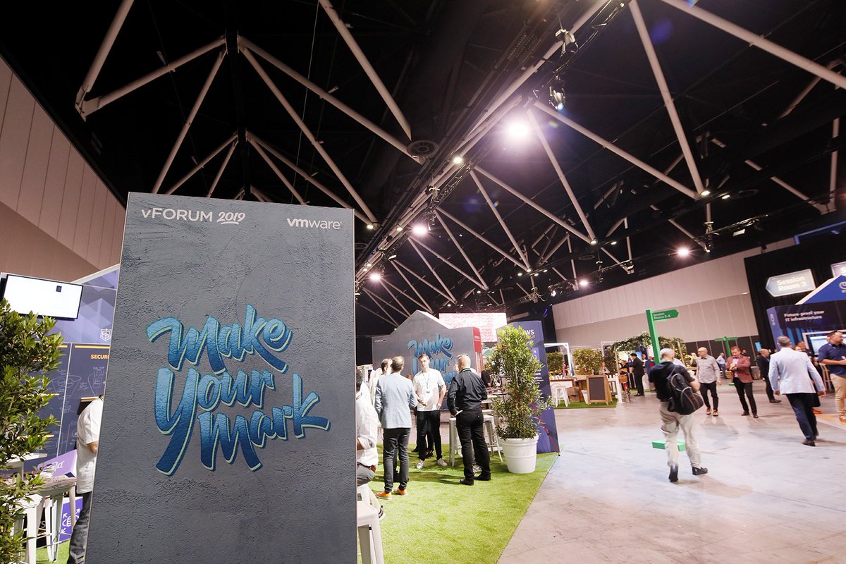 VMwareANZ's tweet photo. It's been such an epic day at #vFORUMAU 2019! Thank you to our customers who came and shared their journeys and to all of the attendees for turning the ICC into a discovery powerhouse! https://t.co/PF7EFAilcE