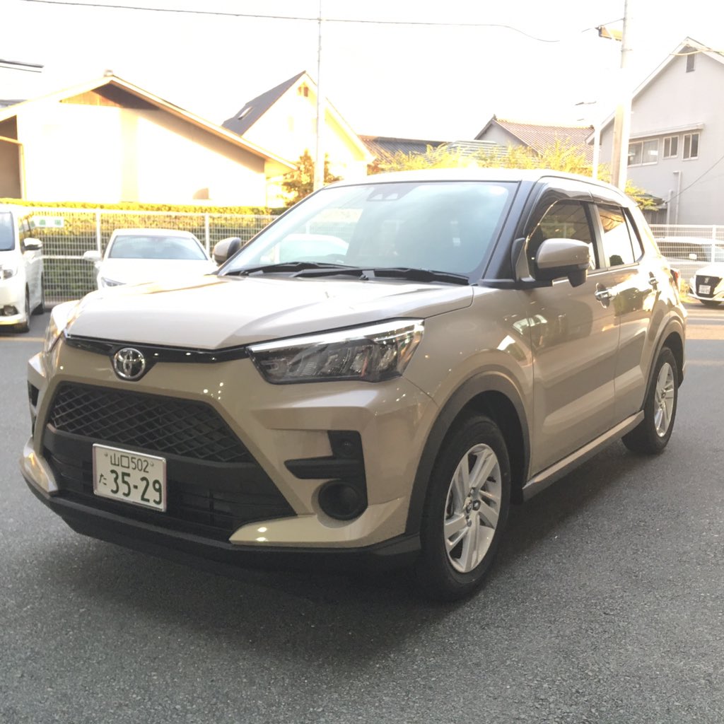 トヨタ　ライズ　カラーサンプル　ナチュラルベージュマイカメタリック トヨタのライズ】どの色を選べばいいの？色の選び方を徹底解説