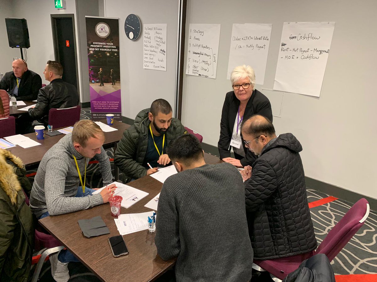 Katanatraining's tweet image. Even in declining national markets, certain pockets of the country often buck the trend and continue to rise in value. 

We produce a market report for our students which analyses investment areas for buy-to-let and flips! 

#propertyinvesting #followthesystem #systems #education