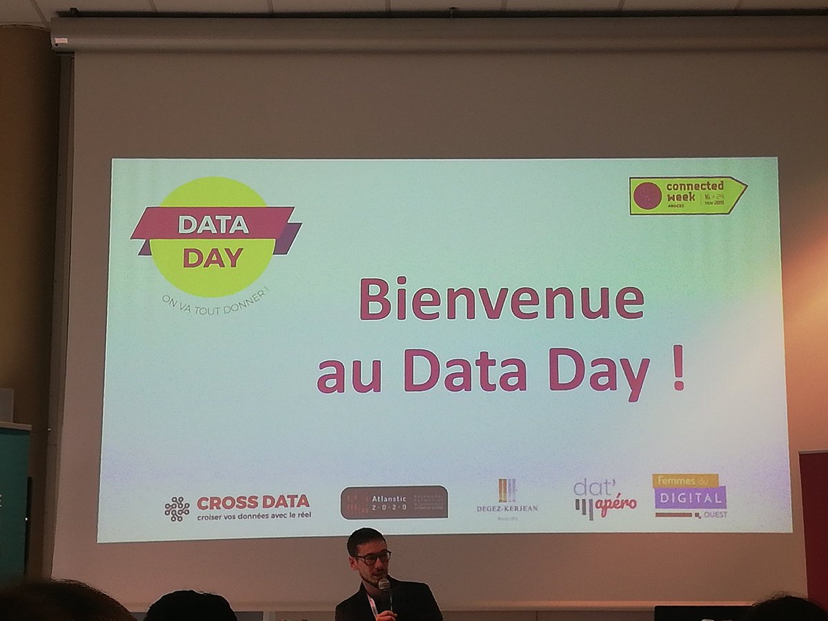 jfloch's tweet photo. Cool la #ConnectedWeek commence ! A #Angers First data day 😀 https://t.co/nhE1GXeJKn