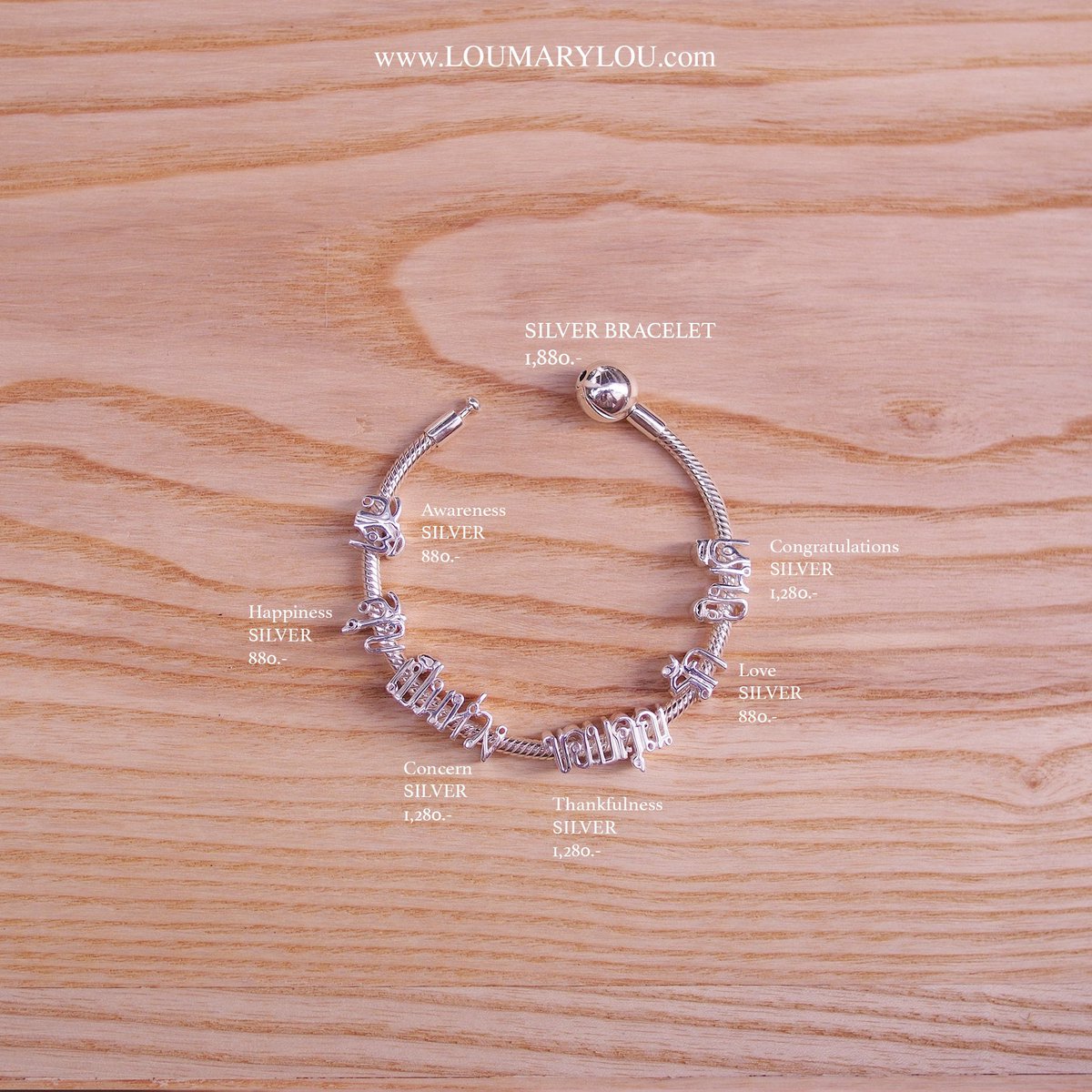 MaryLouJewelry's tweet photo. คำไทยความหมายดีๆ
แมรี่ลู ออกแบบคำไทยทั้ง 10 ให้เป็นเครื่องประดับ สร้างพลังบวกให้กับทุกคน ส่งต่อความรู้สึกดี ความหมายดีทั้งผู้ให้และผู้รับ กลายเป็นของขวัญแสนวิเศษอีก 1 ชิ้นเพื่อคนที่คุณรักและหวังดี 

•วัสดุ: เงิน92.5

#maryloujewelrystore
#maryloucharms #thaiword #อักษรไทย https://t.co/PTLi7Nktzc