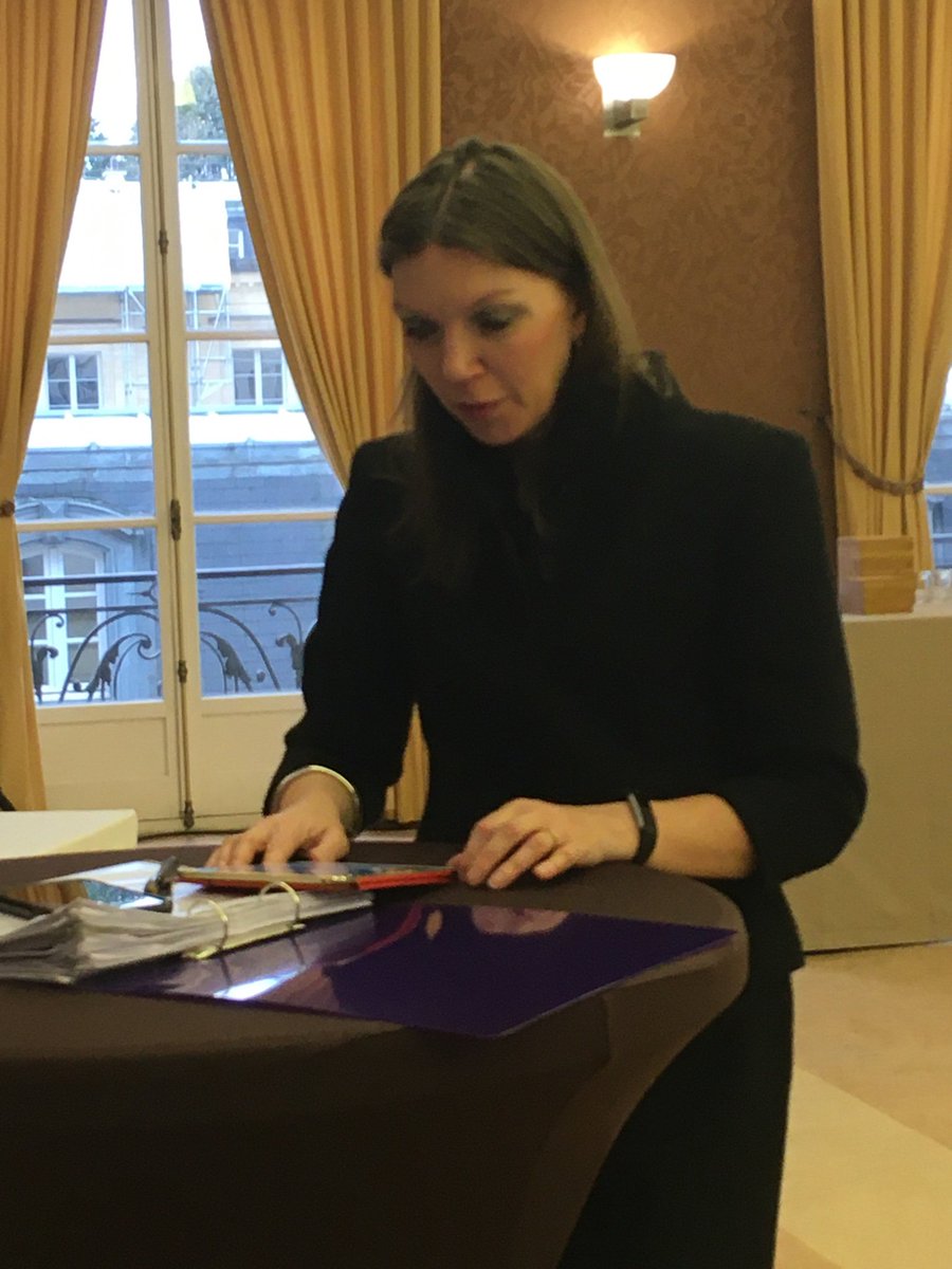 LynnIWilson's tweet image. In Paris this morning @G7 talking #circulartextiles #closedloop @AileenMcLeodSNP and @scotgov commitment to @ScotGovOutcomes @SDGScotland @circulareconomy @ZeroWasteScot @KalopsiaC @Johnstons_Elgin @elizmartinuk @CuanTec @NicolaSturgeon @FionaHyslop